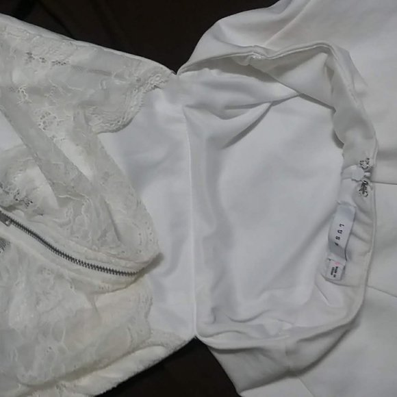 Gorgeous white dress - Picture 3 of 5